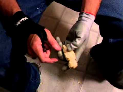 Carving a Miniature Figure Part 5